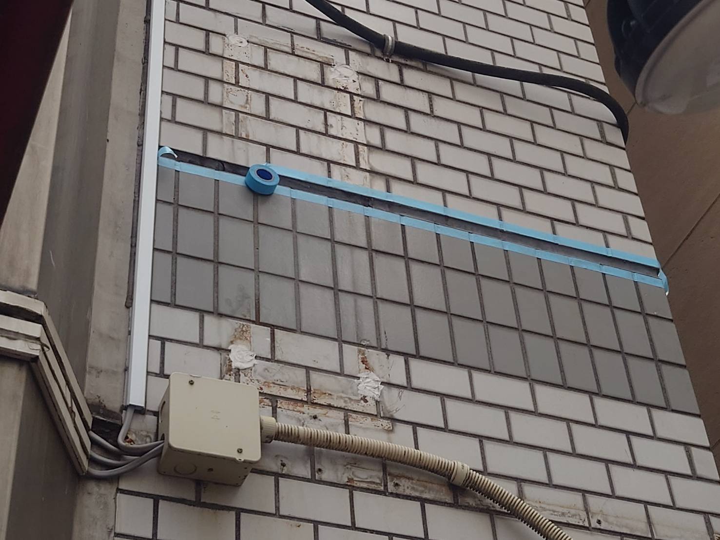 市川駅マンション外壁クラックシール補修